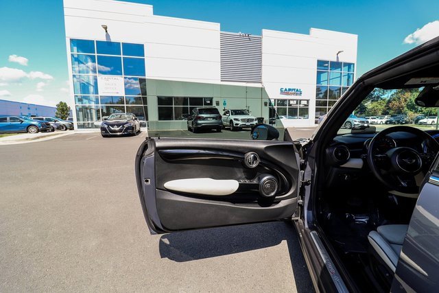 Used 2019 MINI Cooper S image 36
