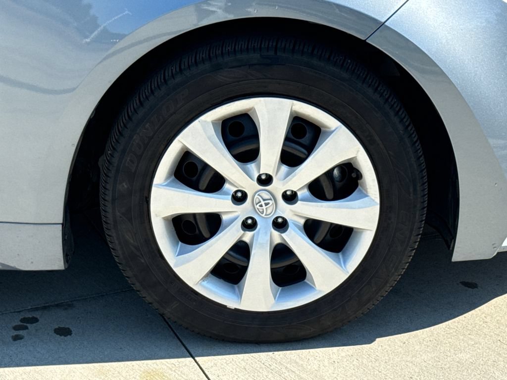Used 2024 Toyota Corolla LE FWD image 11