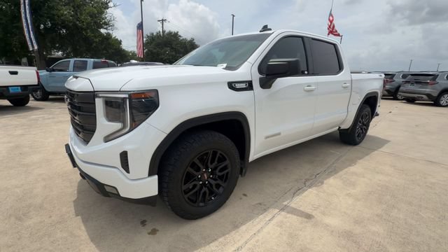 Used 2024 GMC Sierra 1500 Elevation AWD/4WD image 4