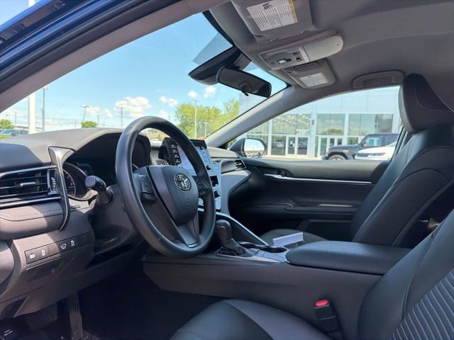 Used 2023 Toyota Camry SE FWD image 13