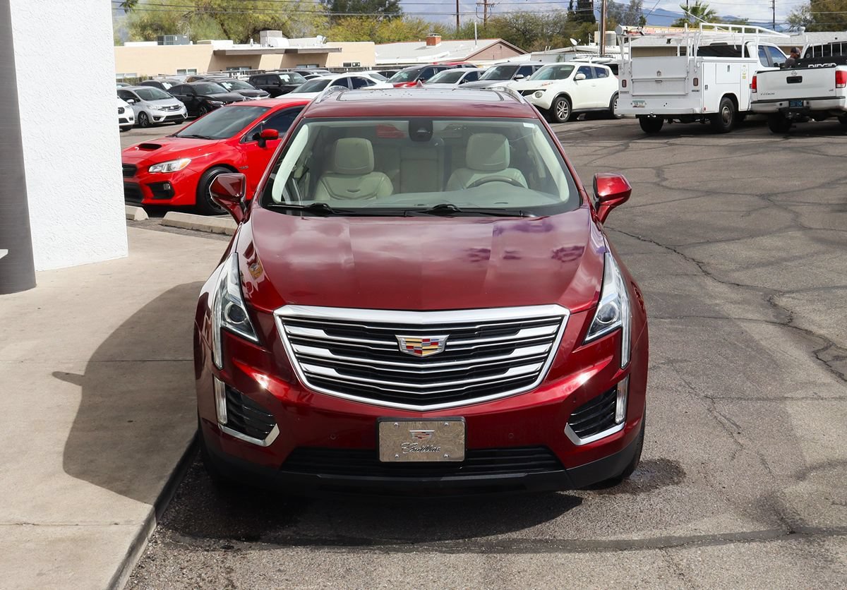 Used 2017 Cadillac XT5 Luxury w/ Driver Awareness Package FWD image 15