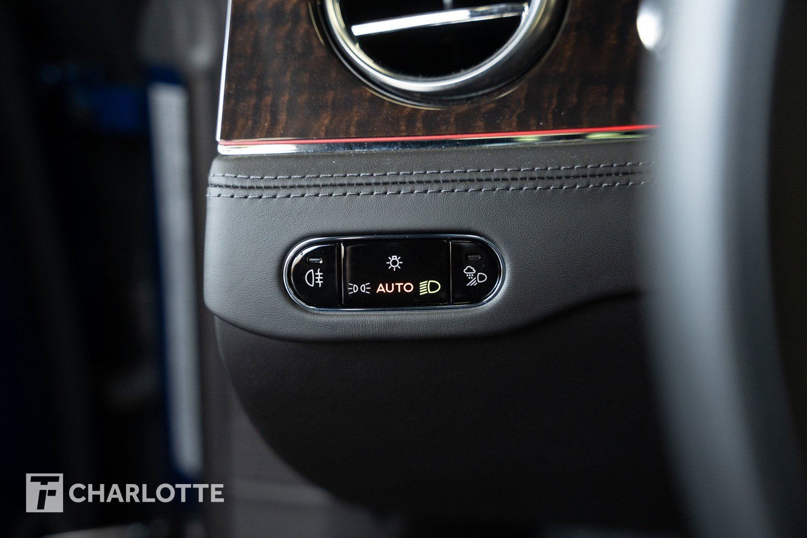 Used 2021 Bentley Continental GT image 29