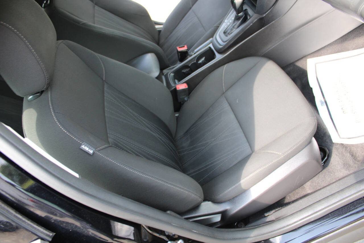 Used 2016 Ford Focus SE image 36