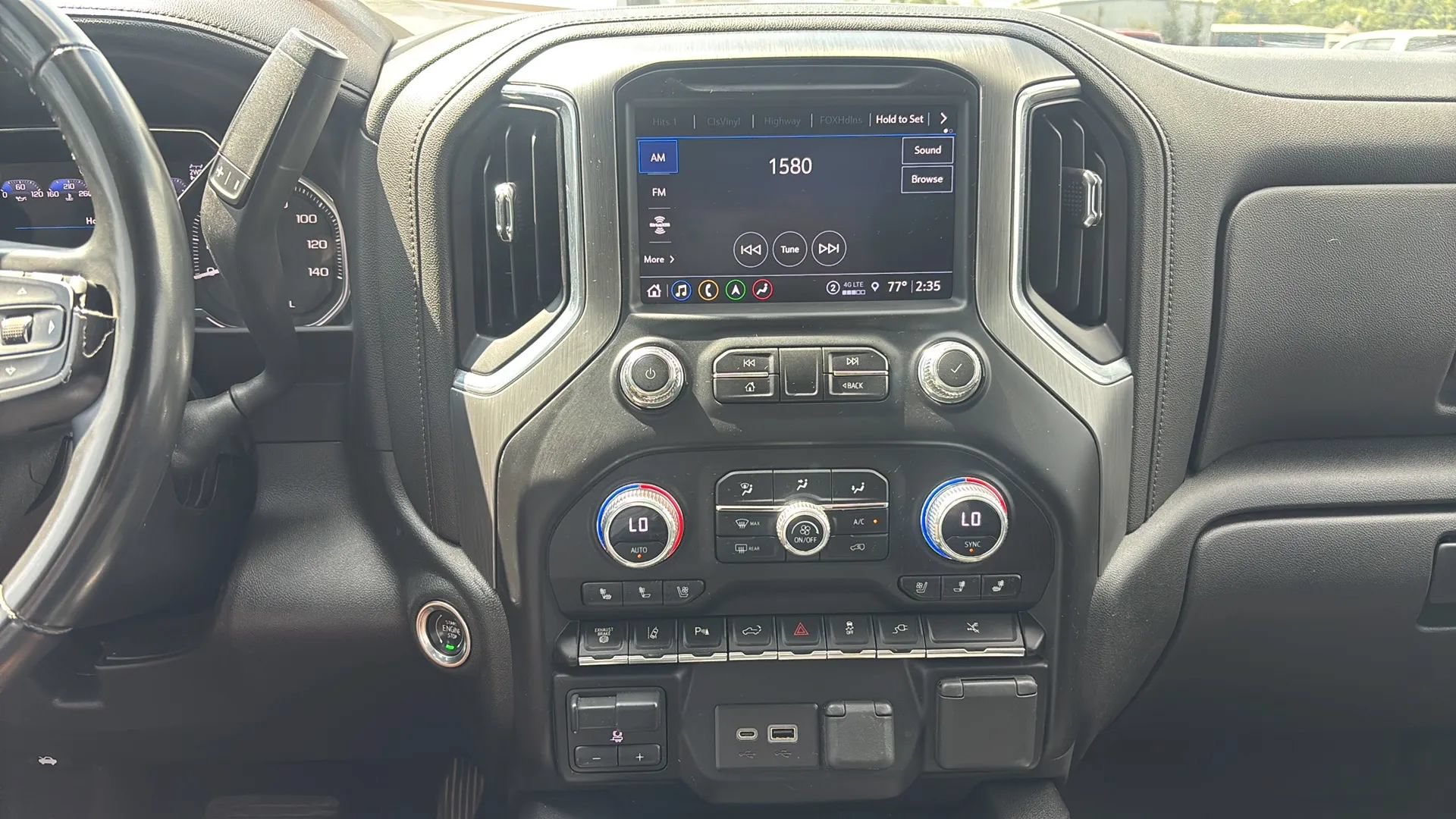 Used 2023 GMC Sierra 3500 Denali w/ Denali Ultimate Package AWD/4WD image 28