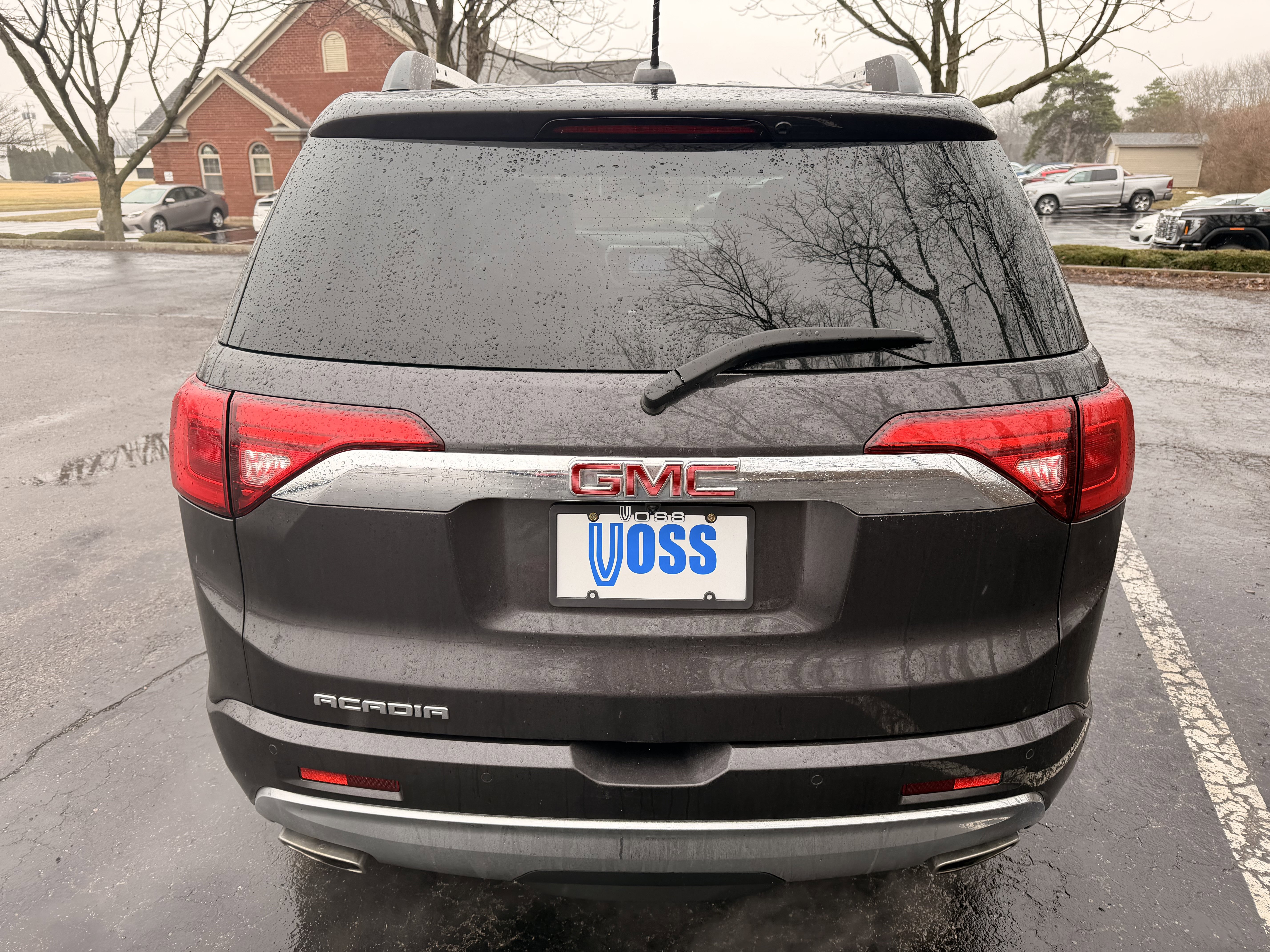 Used 2019 GMC Acadia Denali w/ Technology Package image 4
