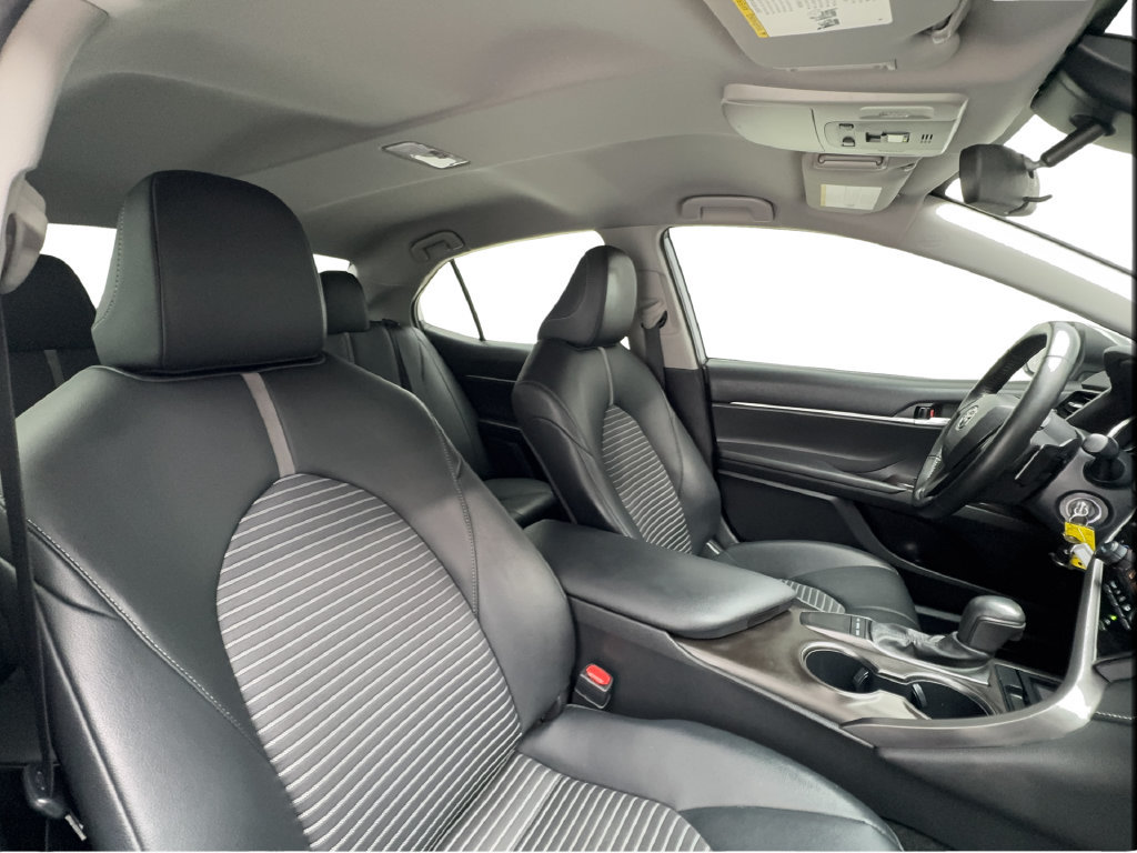 Used 2023 Toyota Camry SE FWD image 33