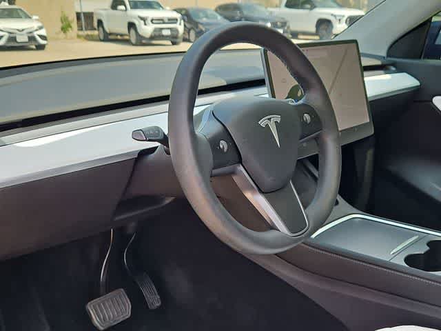 Used 2021 Tesla Model Y Long Range AWD/4WD image 10