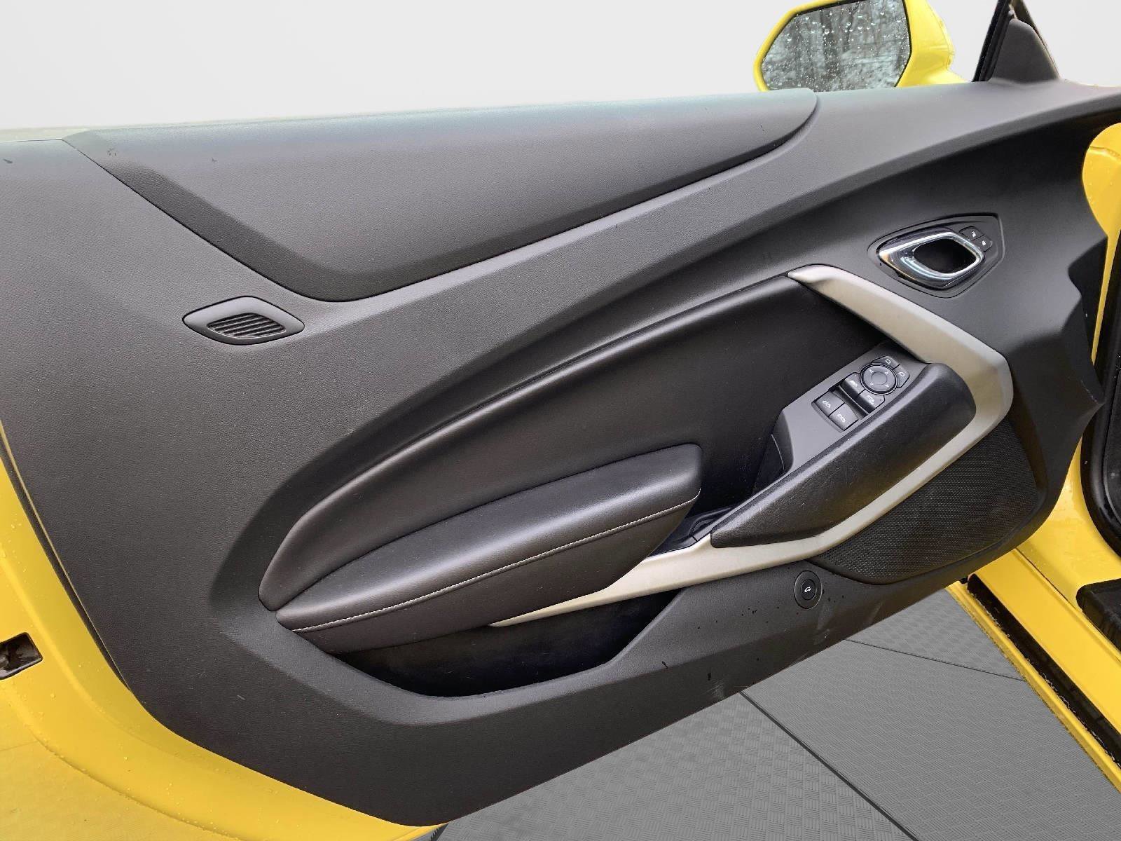 Used 2017 Chevrolet Camaro LT w/ RS Package image 11