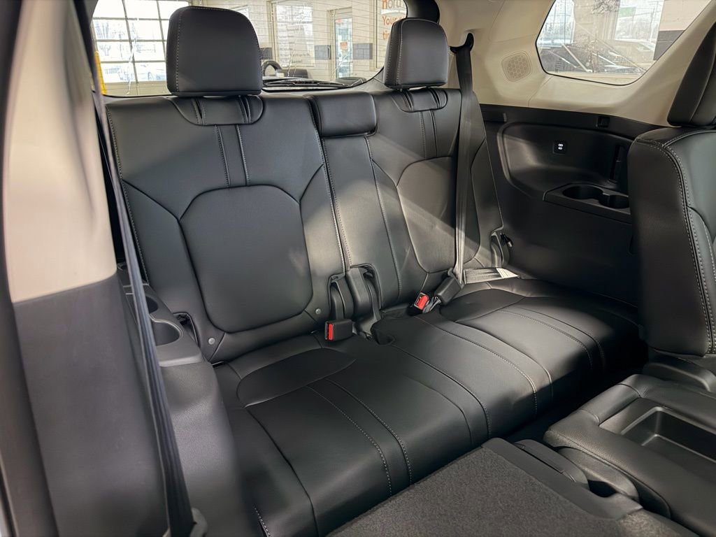 New 2026 Honda Pilot Touring image 17