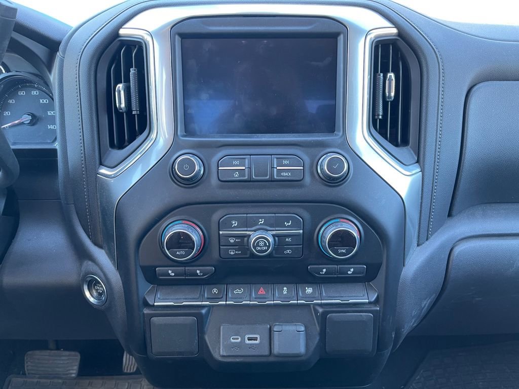 Used 2021 Chevrolet Silverado 1500 LT image 24