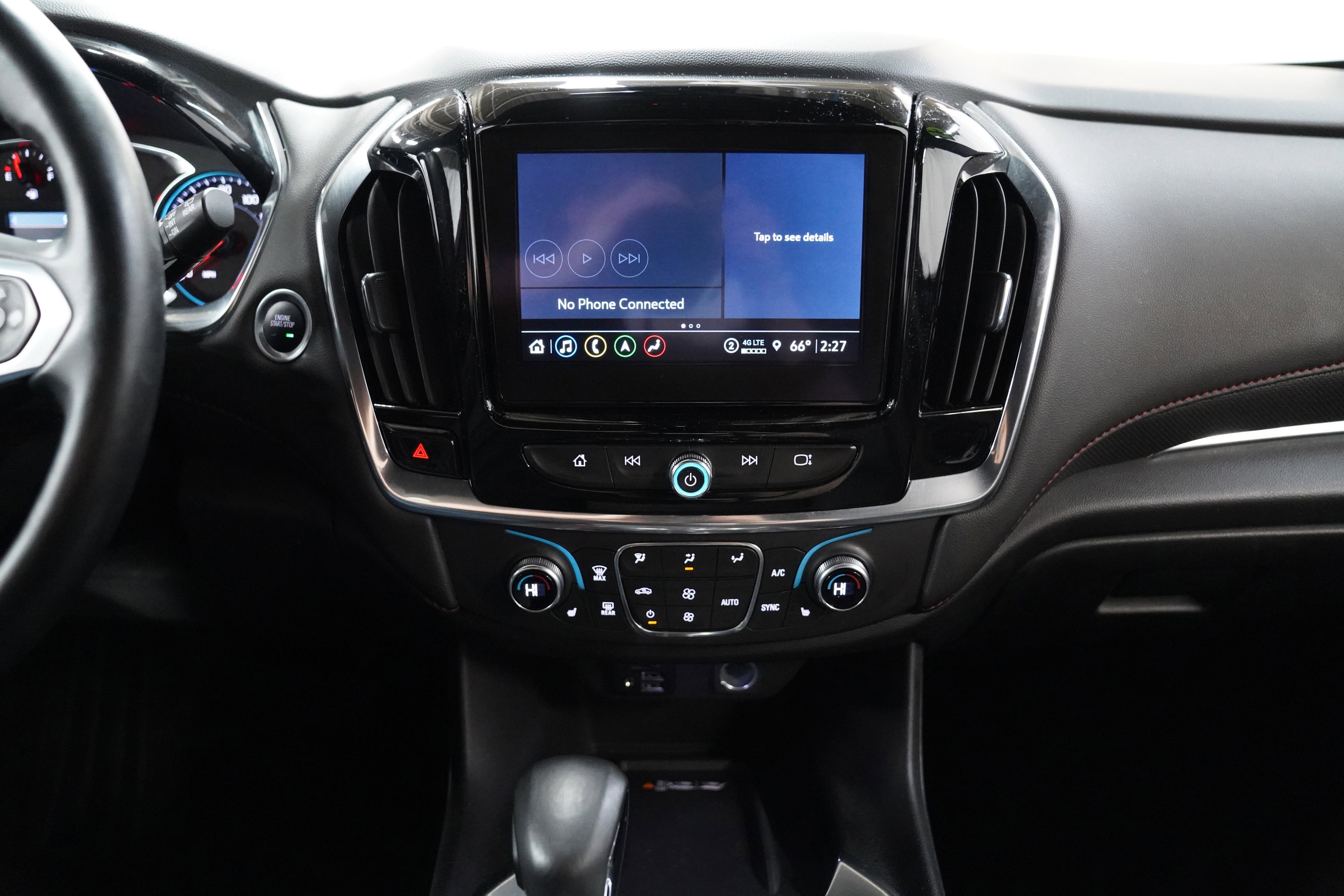 Used 2023 Chevrolet Traverse RS image 24