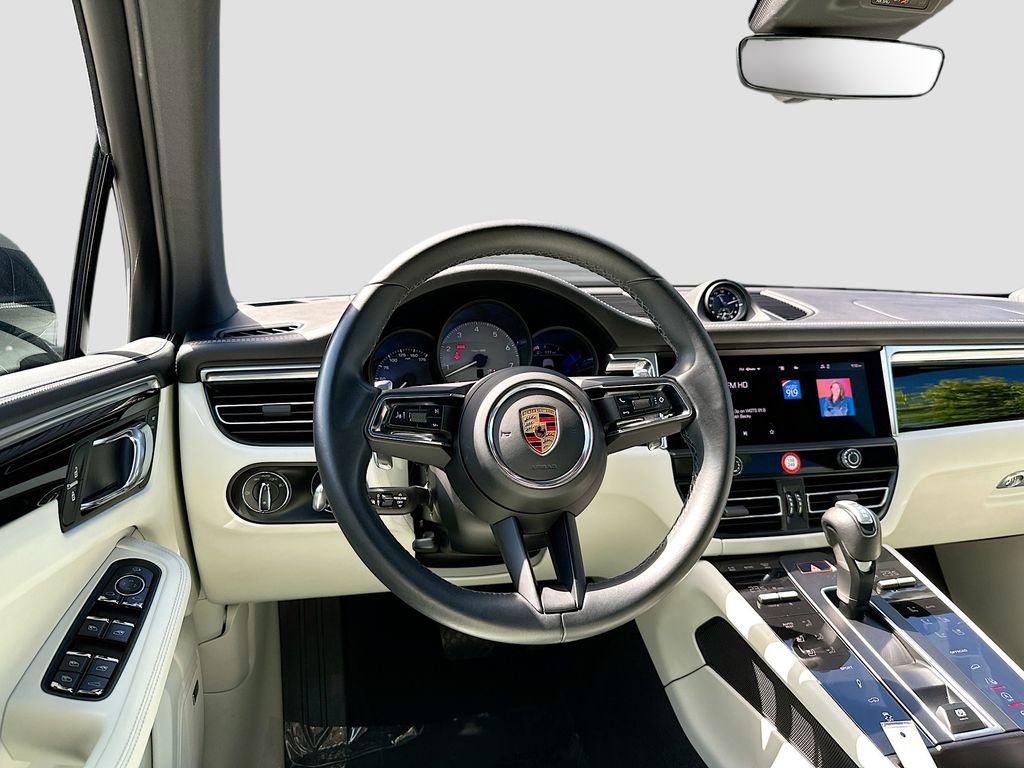 Certified 2023 Porsche Macan S AWD/4WD image 25