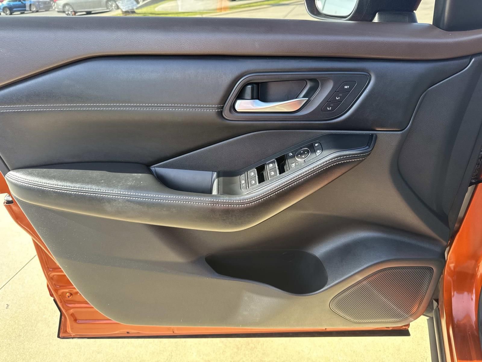 Used 2022 Nissan Rogue SL image 19