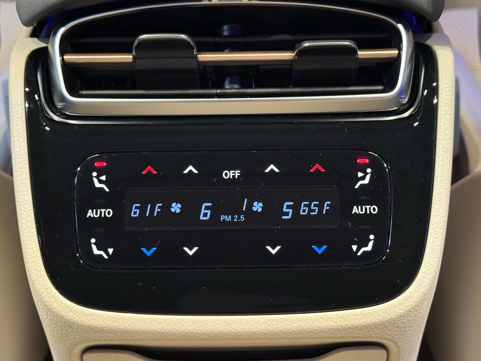 Certified 2023 Mercedes-Benz EQS 580 4MATIC Sedan image 38
