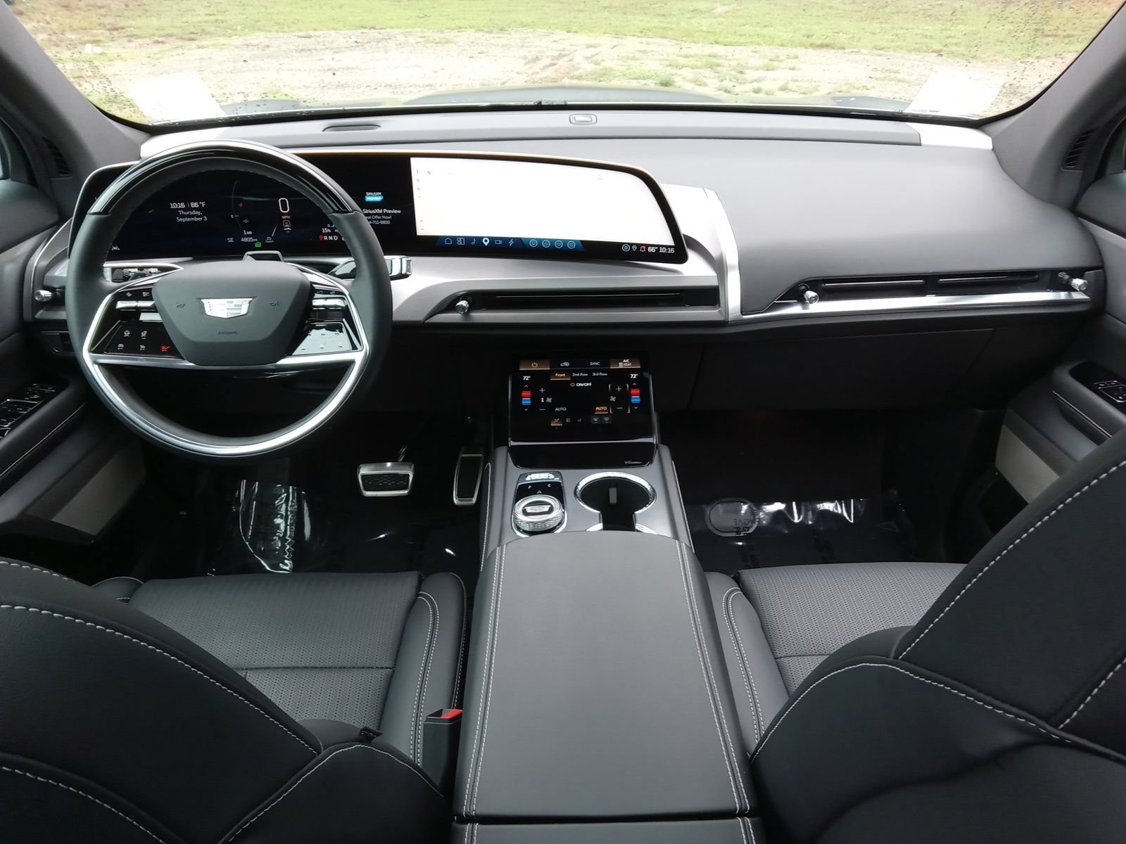 New 2026 Cadillac Vistiq Sport AWD/4WD image 16