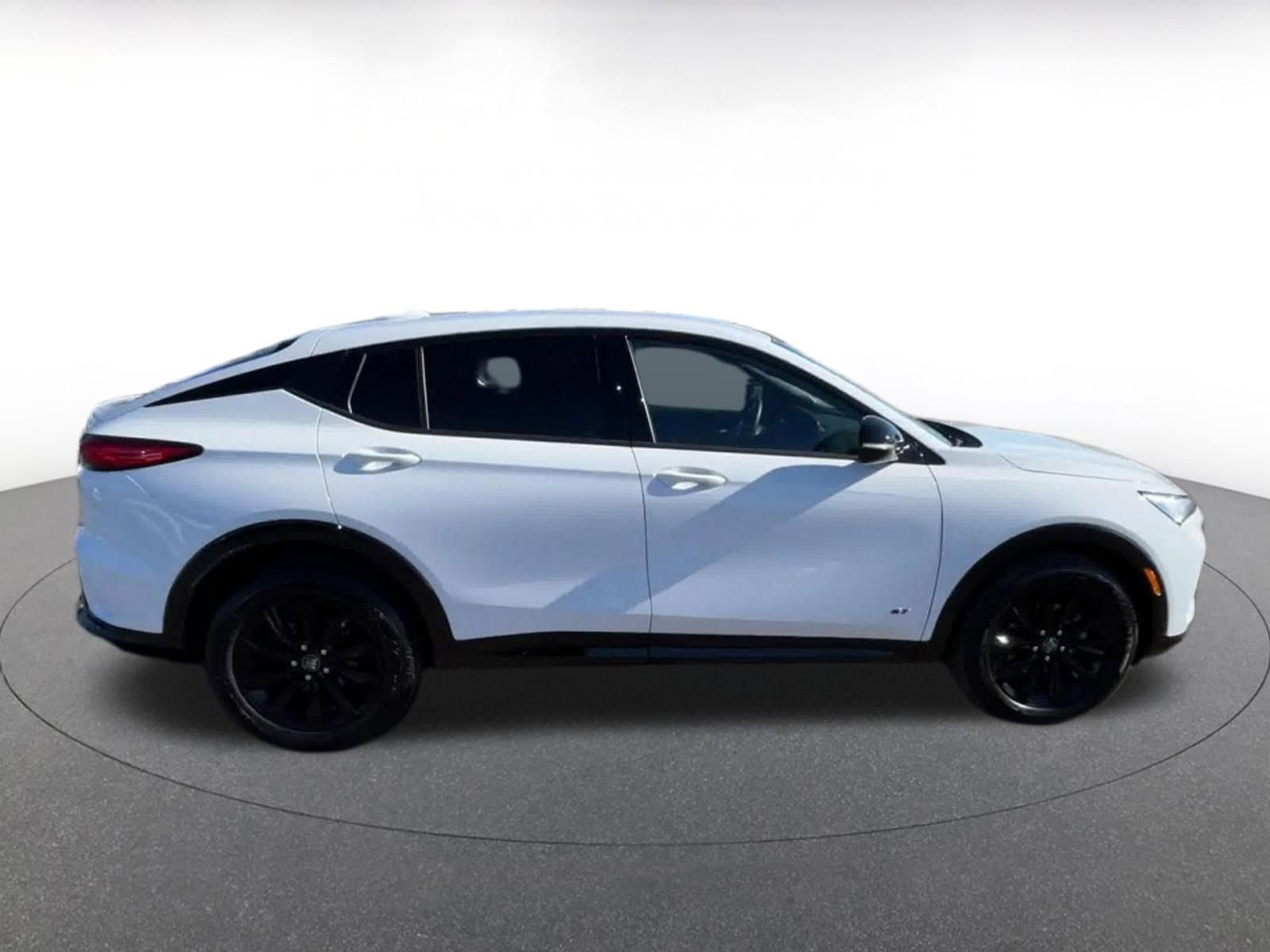 Used 2025 Buick Envista Sport Touring image 16