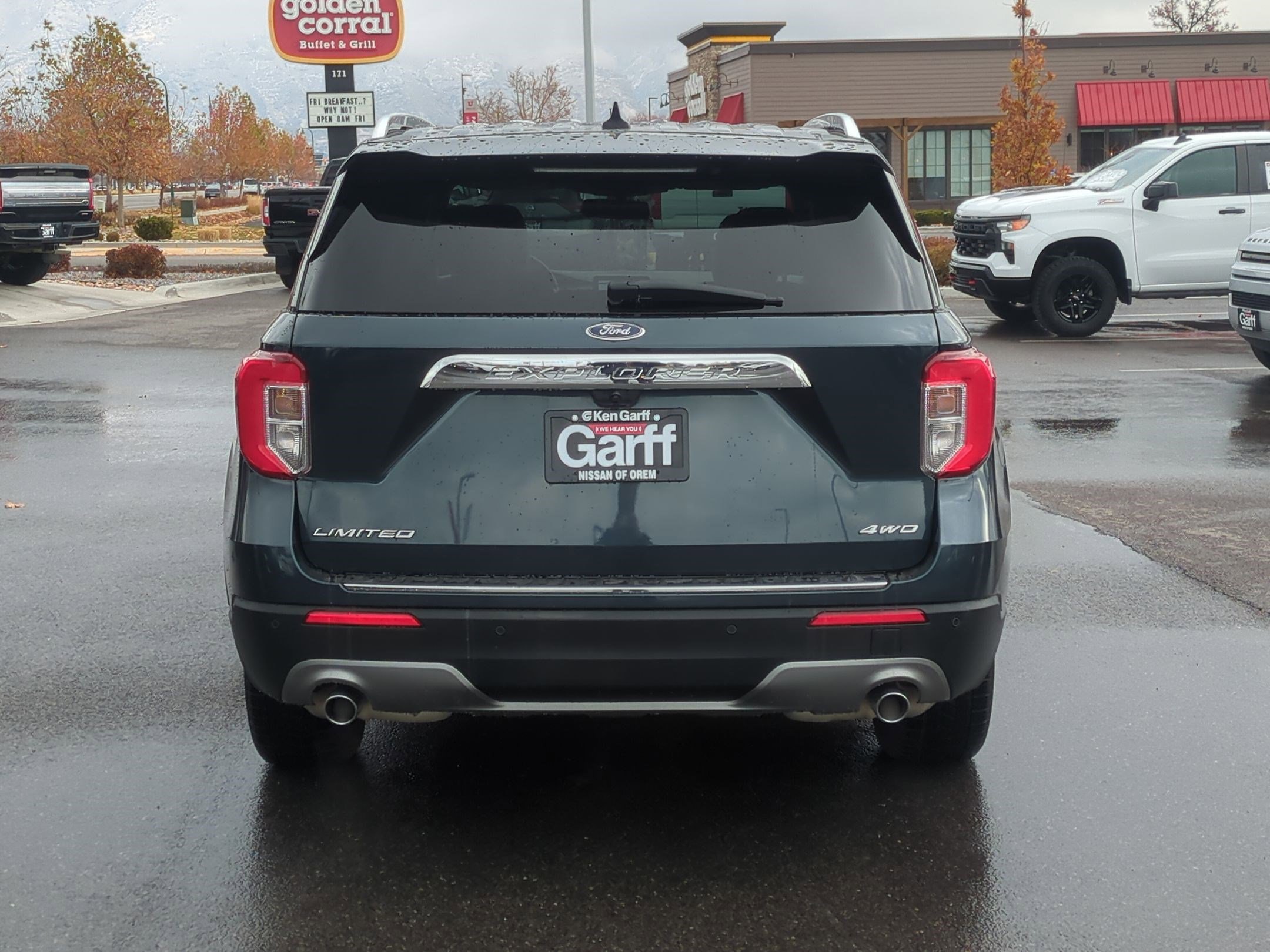 Used 2022 Ford Explorer Limited w/ Equipment Group 301A image 7