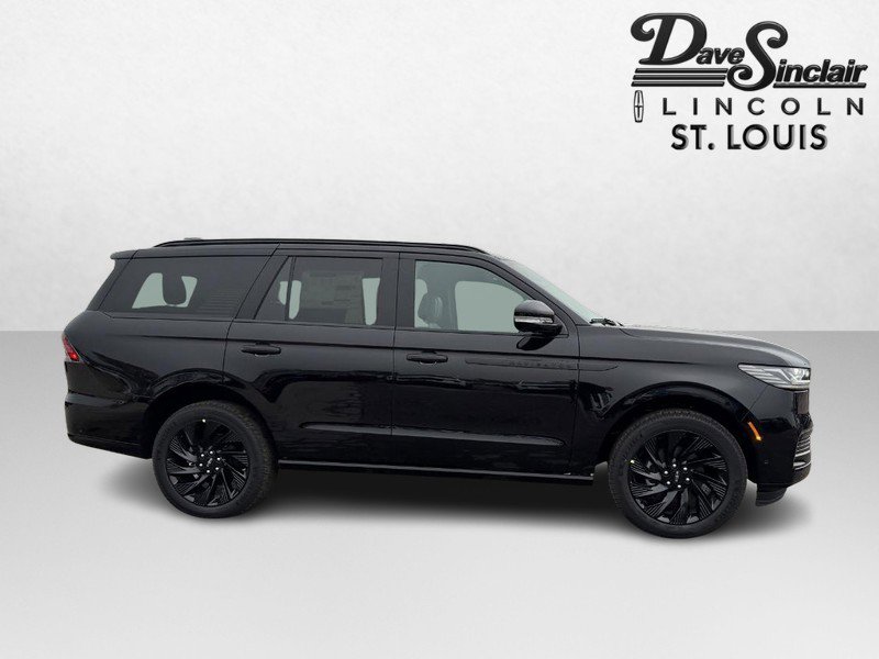 New 2025 Lincoln Navigator Reserve w/ Jet Appearance Package image 4