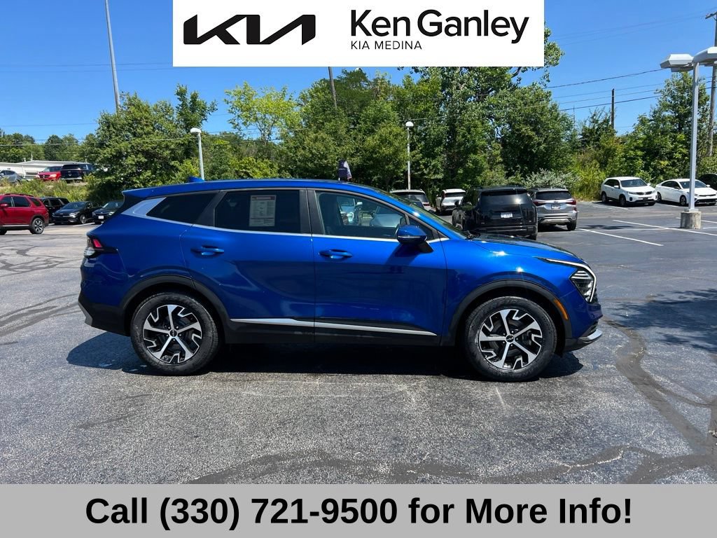 Certified 2024 Kia Sportage EX FWD image 8
