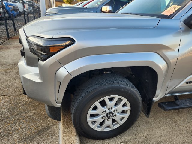 Used 2024 Toyota Tacoma SR5 RWD image 7