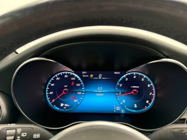 Used 2021 Mercedes-Benz GLC 300 image 2