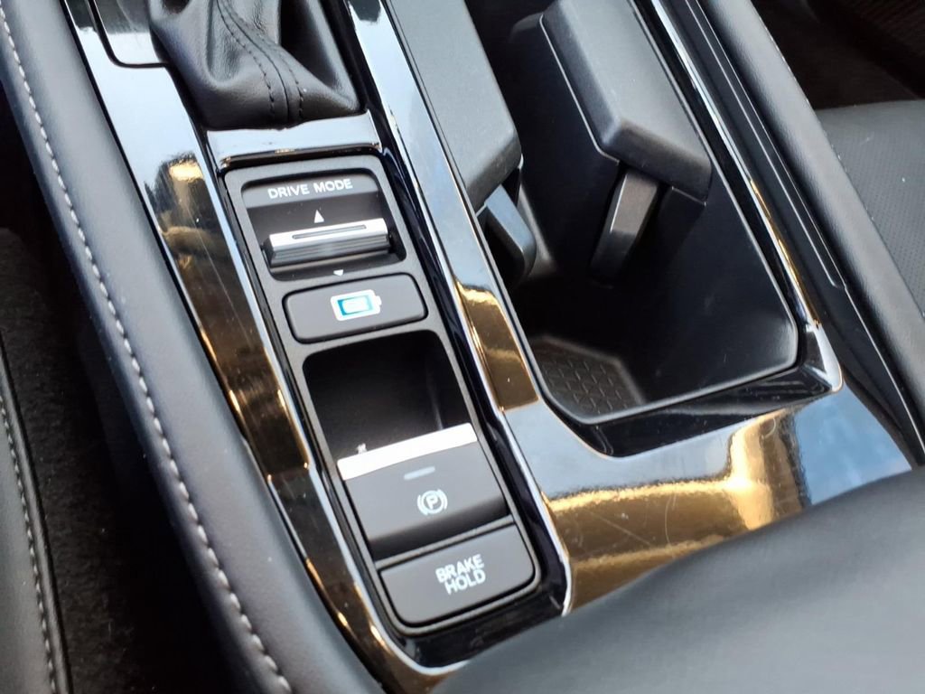 Used 2024 Honda Accord Touring image 19