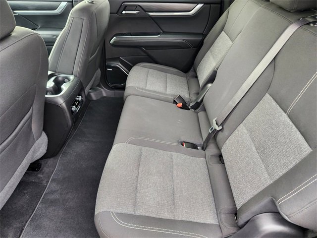 Used 2025 GMC Acadia Elevation image 11