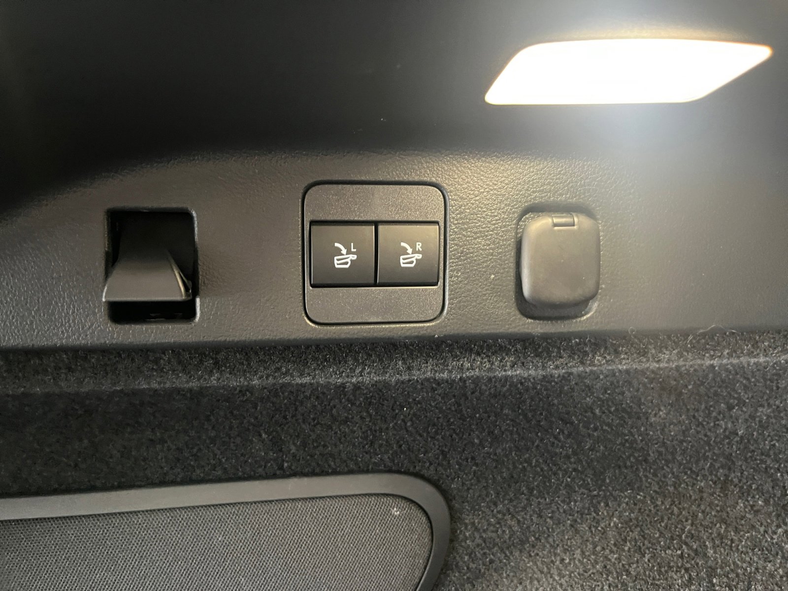 Used 2023 Lexus RX 350 Premium Plus w/ Cold Area Package image 27