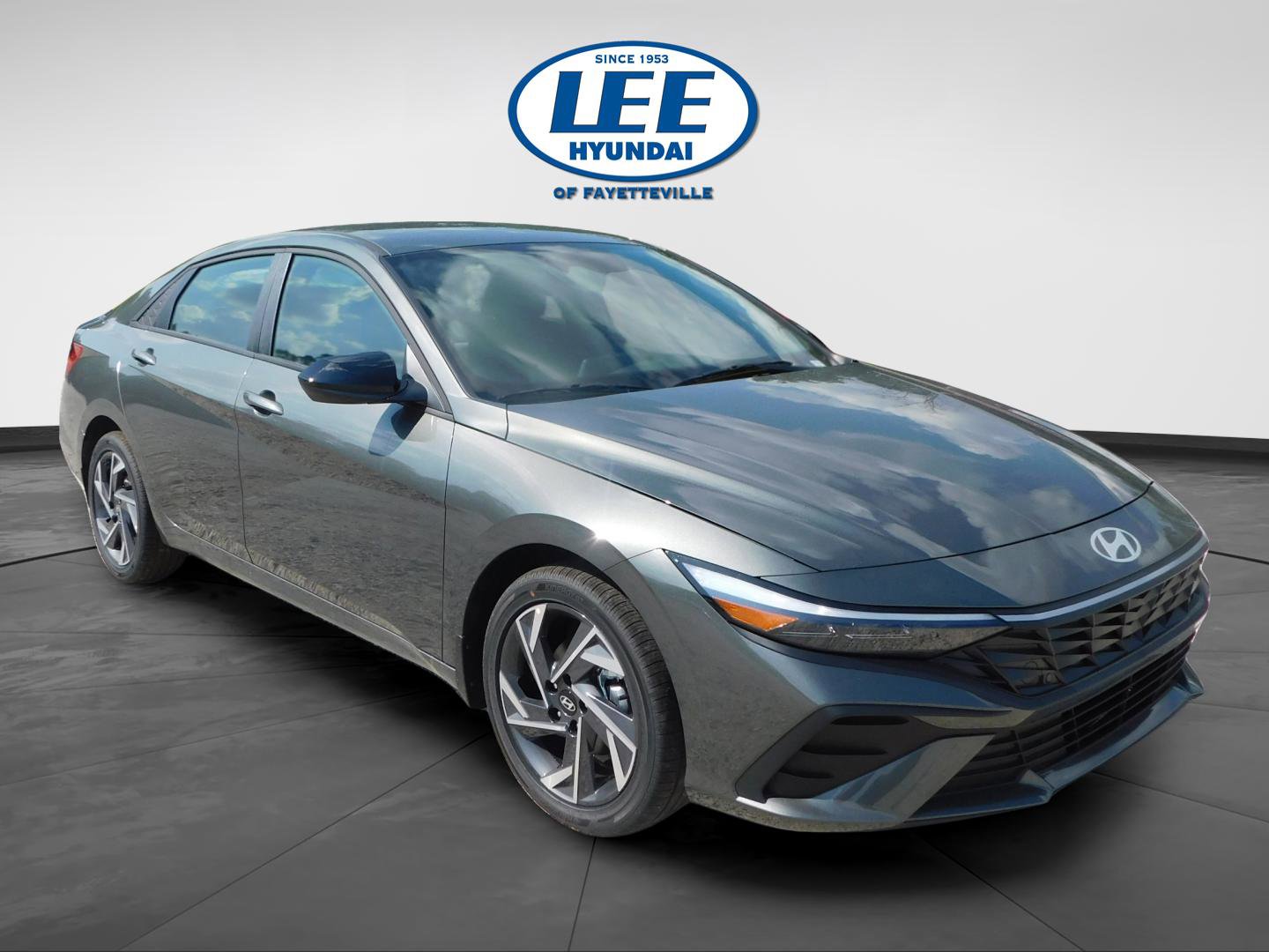 New 2025 Hyundai Elantra SEL image 1