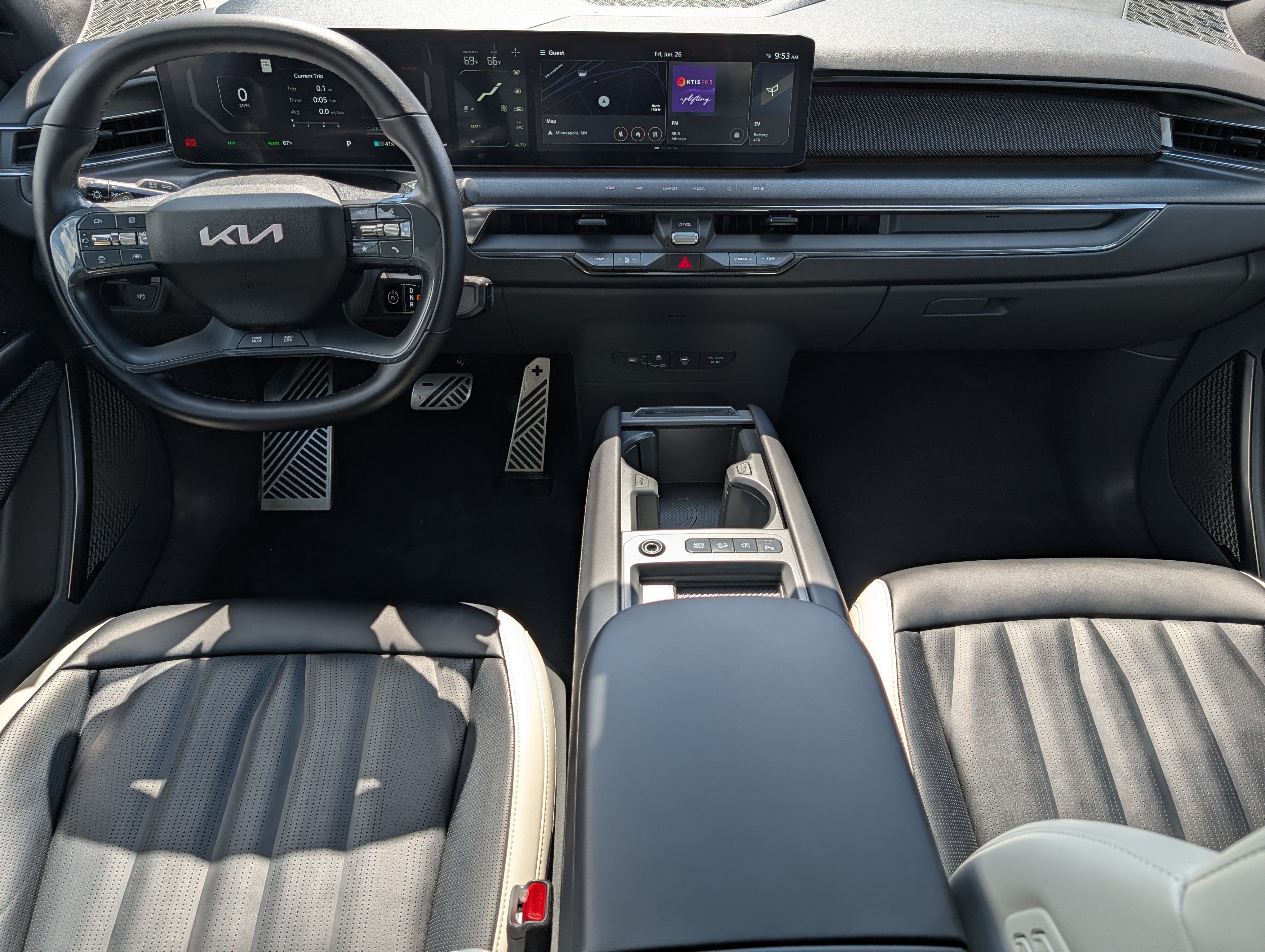 Certified 2024 Kia EV9 GT-Line AWD/4WD image 10