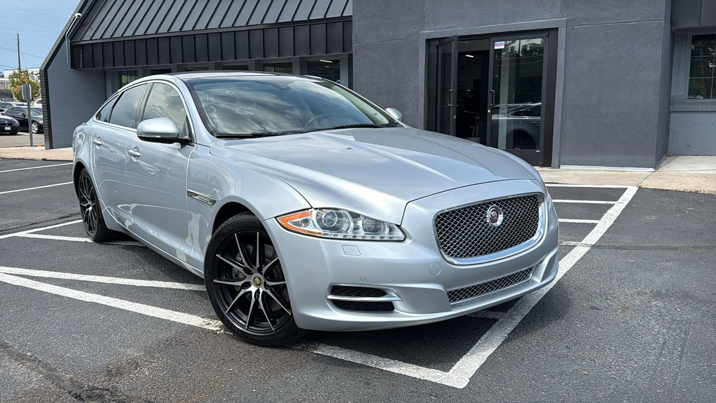 Used 2015 Jaguar XJ AWD video 1
