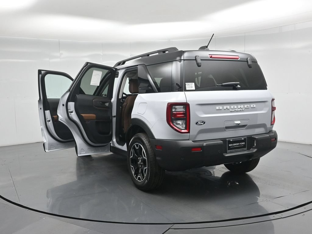 New 2026 Ford Bronco Sport Outer Banks AWD/4WD image 29