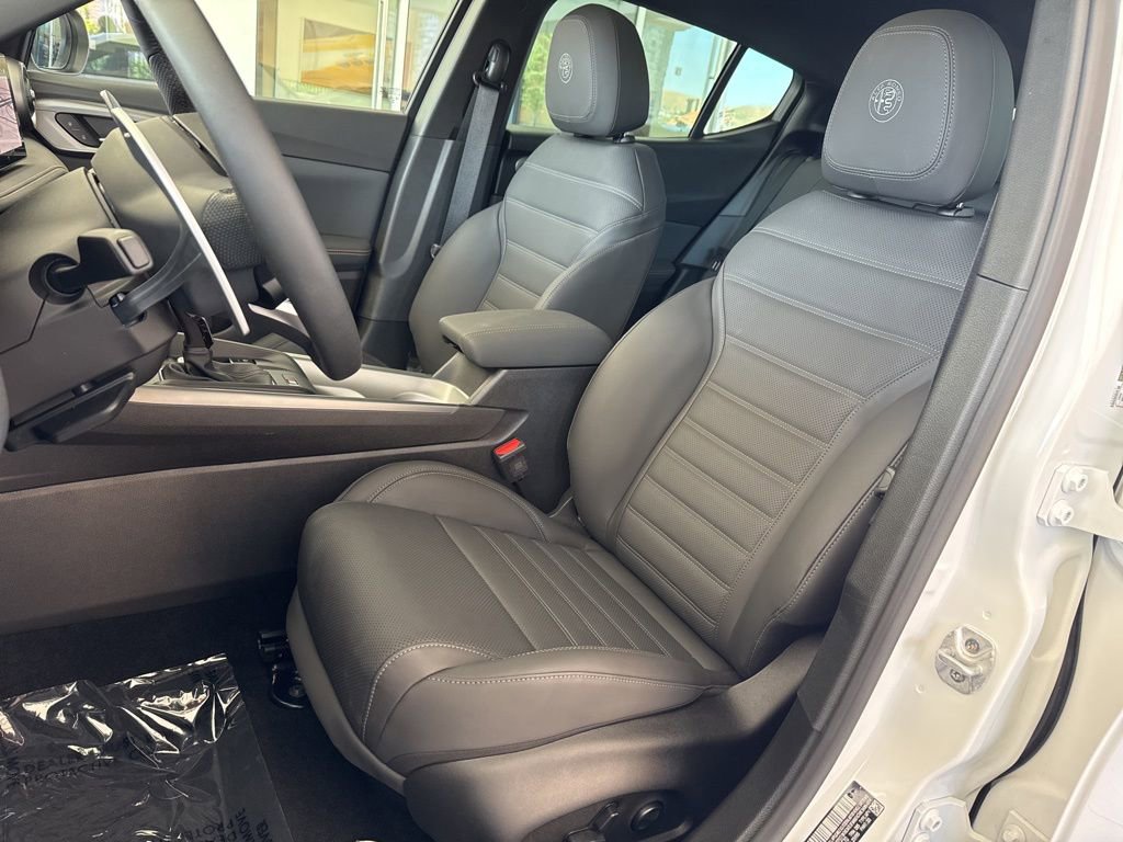 New 2026 Alfa Romeo Tonale Veloce w/ Quick Order Package 23H Volce image 15