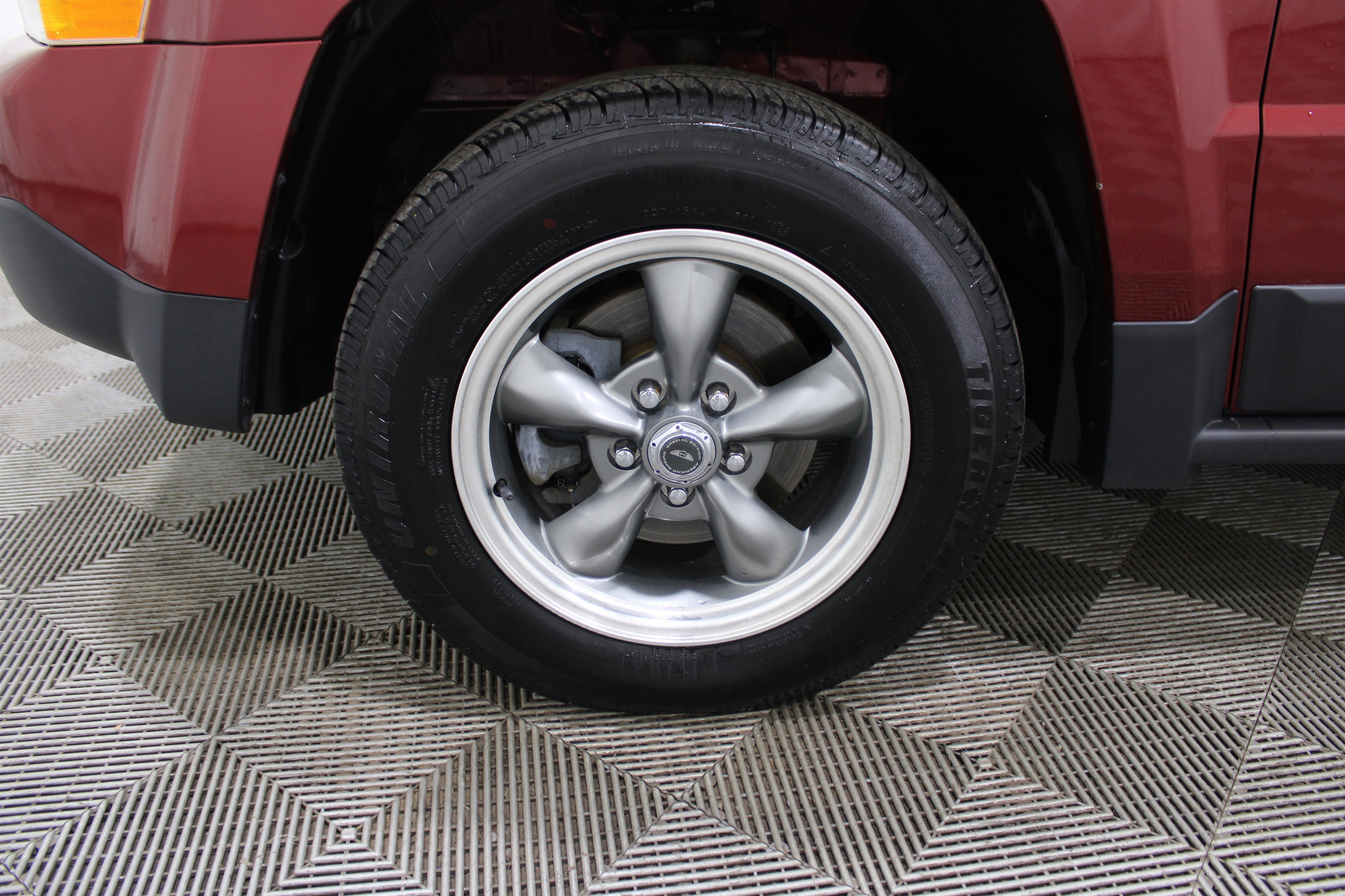 Used 2017 Jeep Patriot Sport image 27