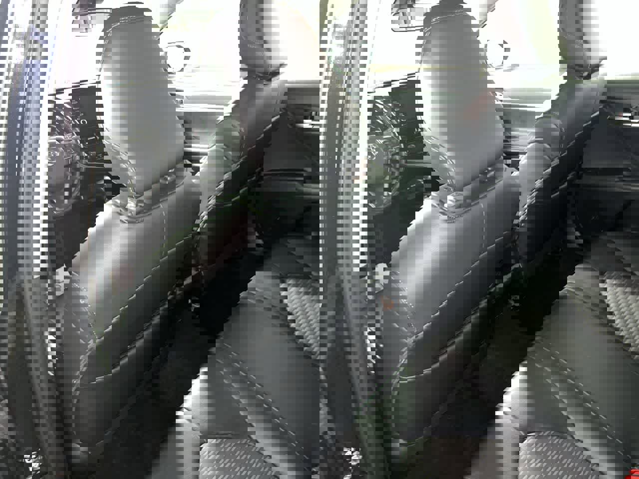 Used 2023 Toyota Camry SE image 23