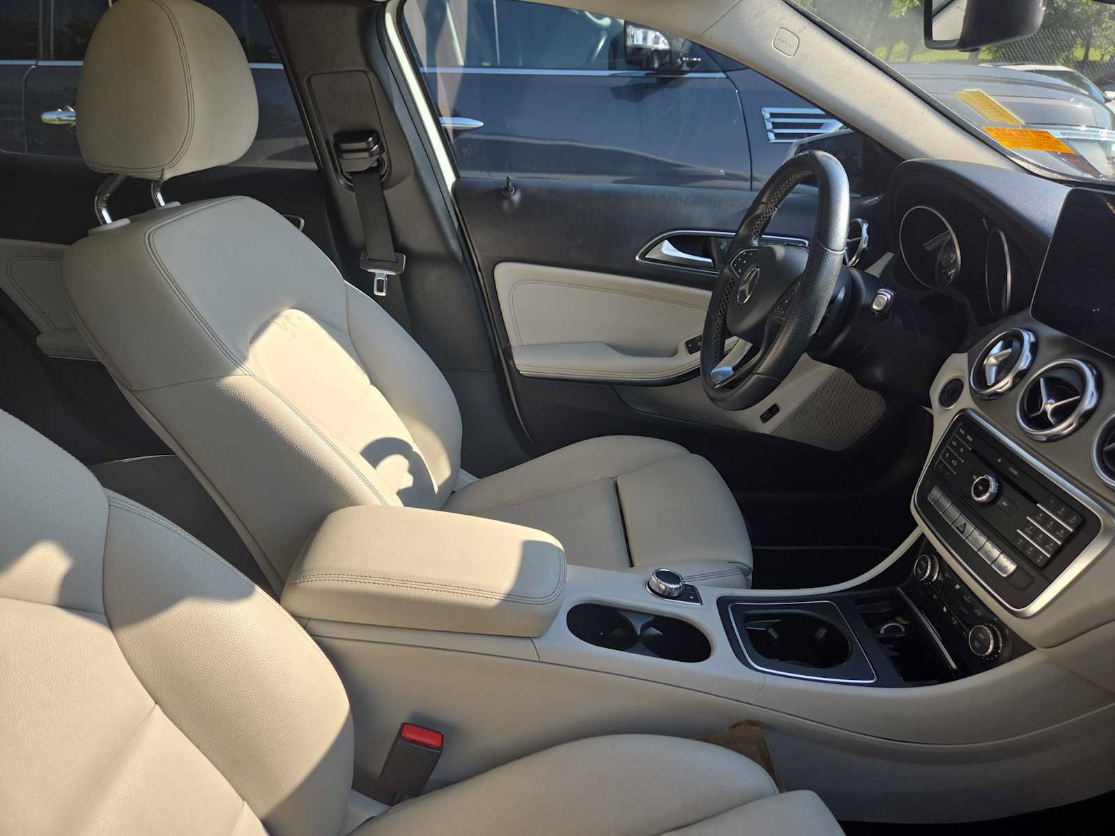 Used 2018 Mercedes-Benz GLA 250 image 10
