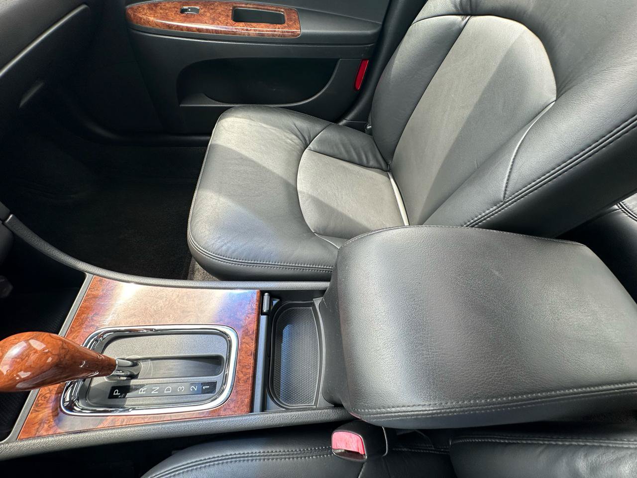 Used 2005 Buick LaCrosse CXS w/ Chrome Appearance Package FWD image 43