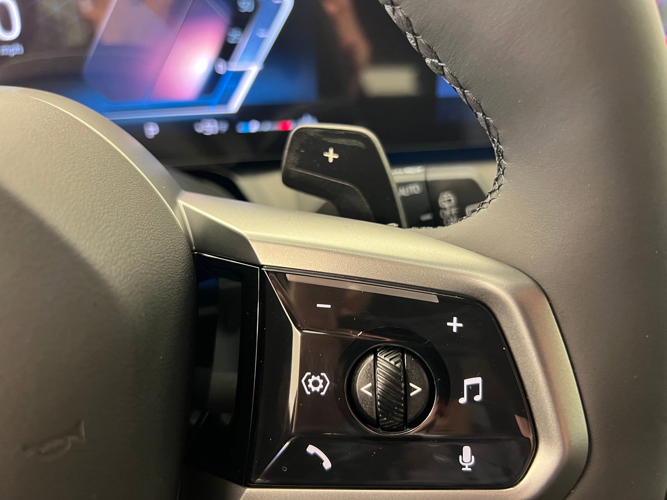 Used 2026 BMW X3 xDrive30 w/ M Sport Package image 23