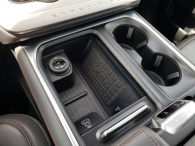 Used 2025 Ford Expedition Max Active AWD/4WD image 20