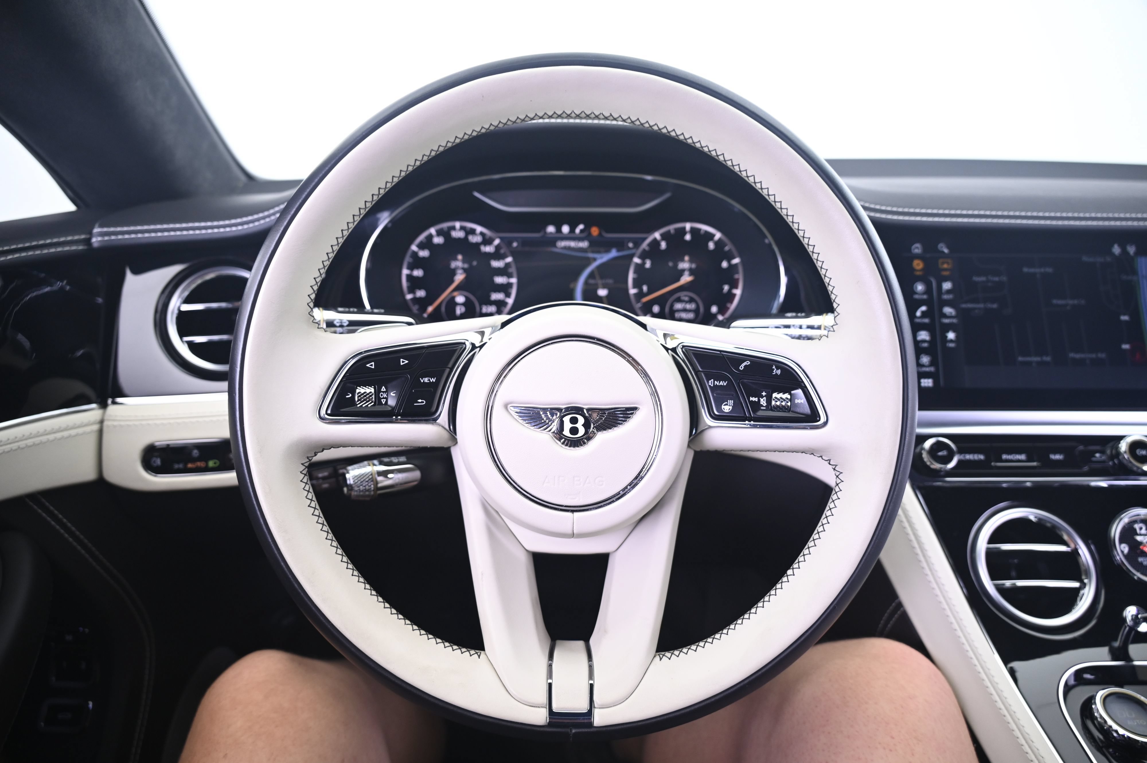 Used 2021 Bentley Continental GT AWD/4WD image 31