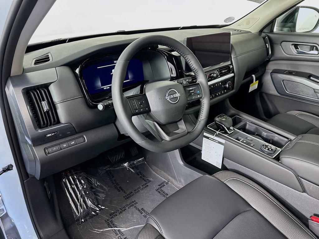 New 2026 Nissan Pathfinder SL w/ SL Premium Package AWD/4WD image 14
