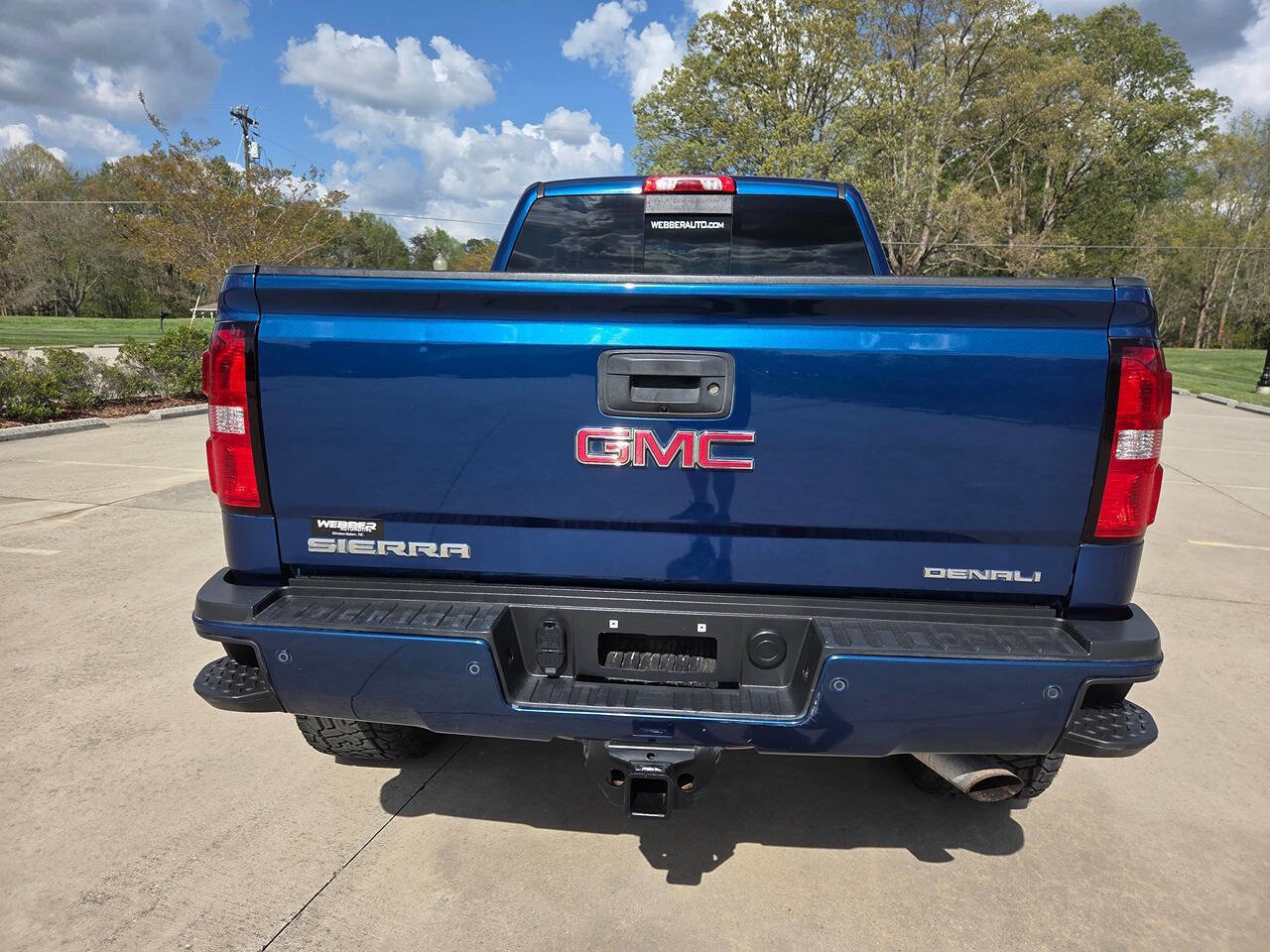 Used 2017 GMC Sierra 2500 Denali w/ Suspension Package, Off-Road image 7