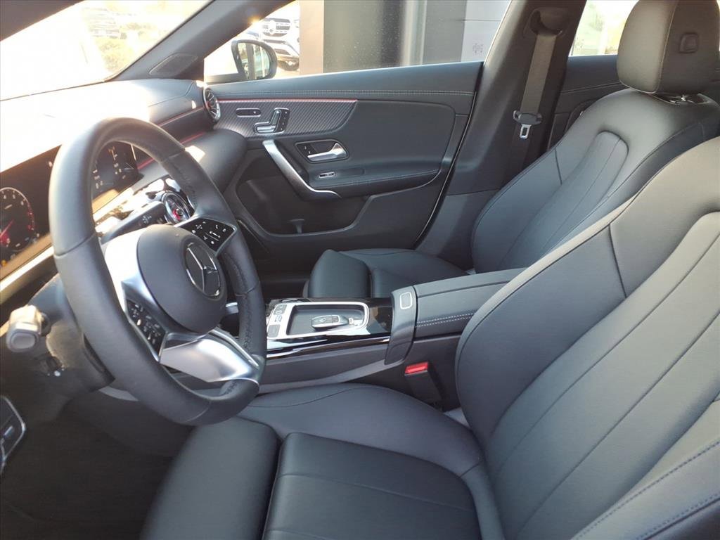 New 2025 Mercedes-Benz CLA 250 4MATIC image 14
