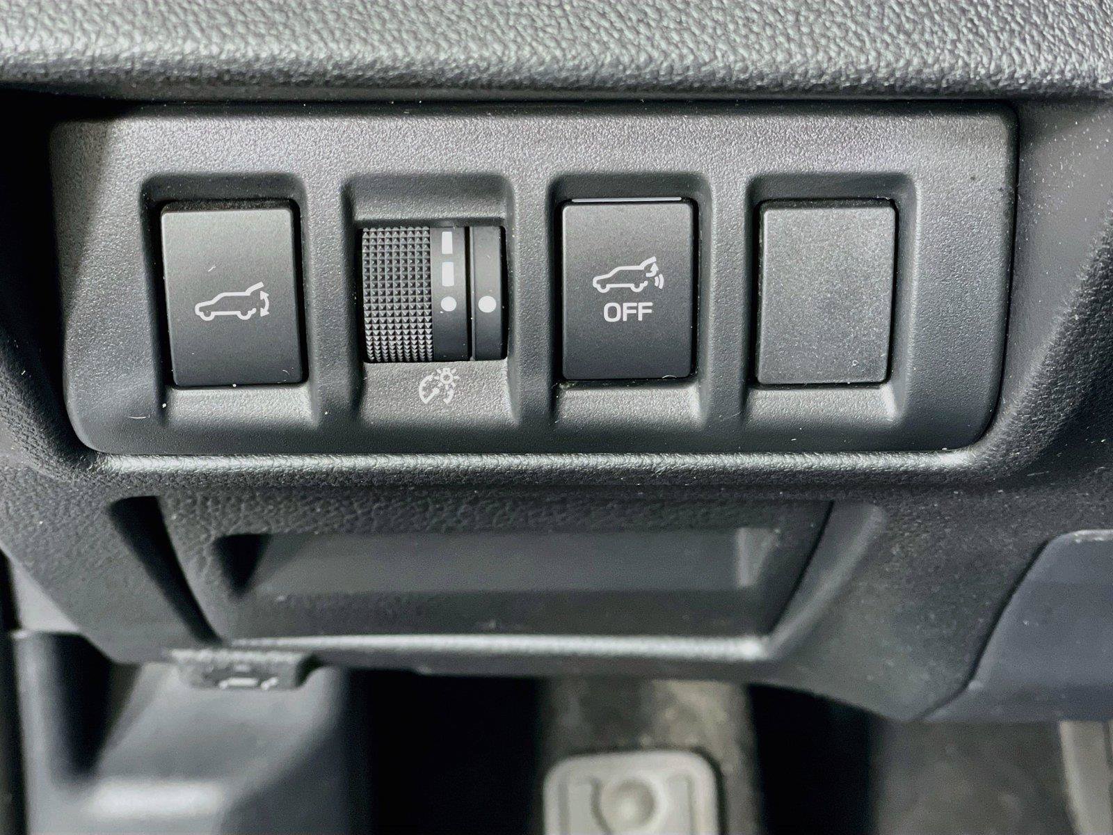 Certified 2025 Subaru Outback Premium w/ Popular Package #1A AWD/4WD image 14