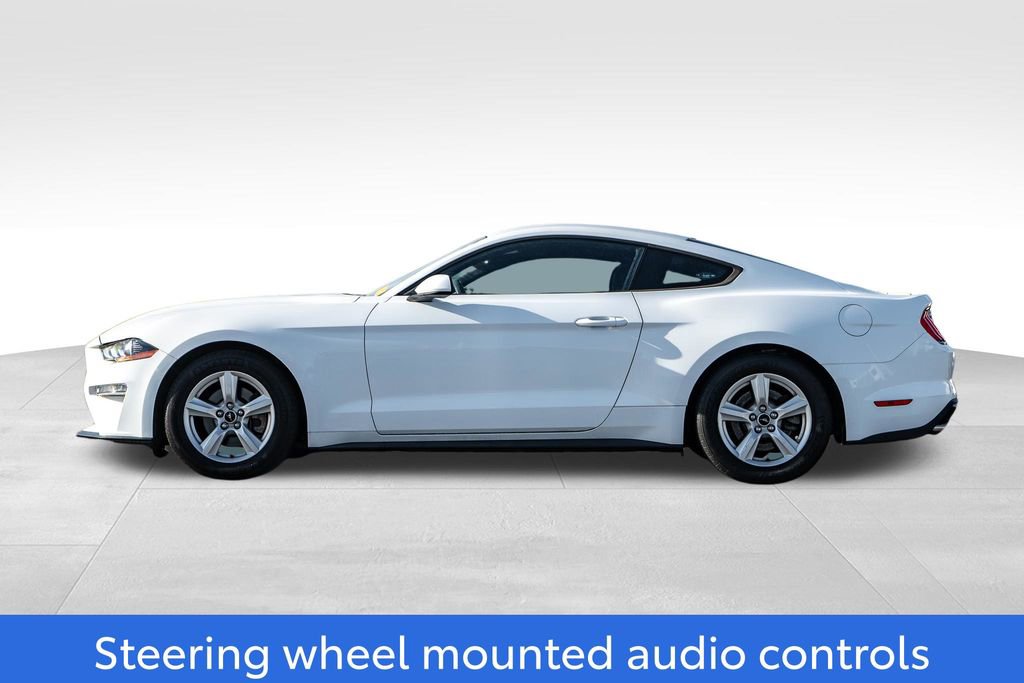 Used 2018 Ford Mustang EcoBoost image 4