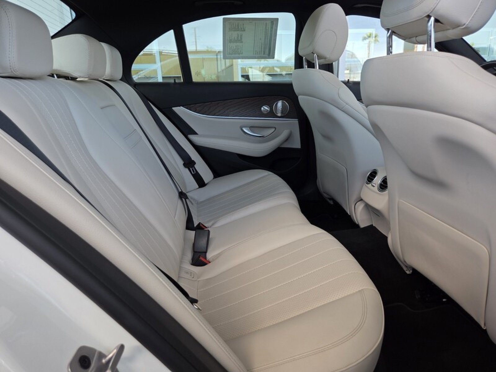 Used 2023 Mercedes-Benz E 450 4MATIC Sedan image 18