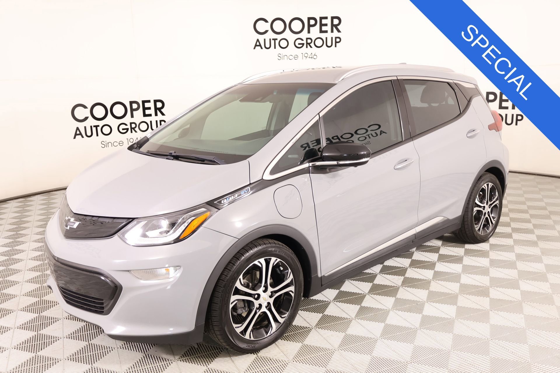 Used 2020 Chevrolet Bolt Premier w/ Infotainment Package image 10