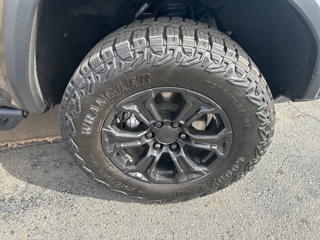 Used 2023 GMC Canyon AT4 w/ Technology Package image 46