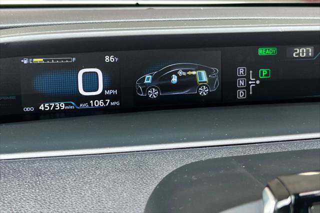 Certified 2017 Toyota Prius Prime Advanced w/ Carpet Mat Package FWD image 28