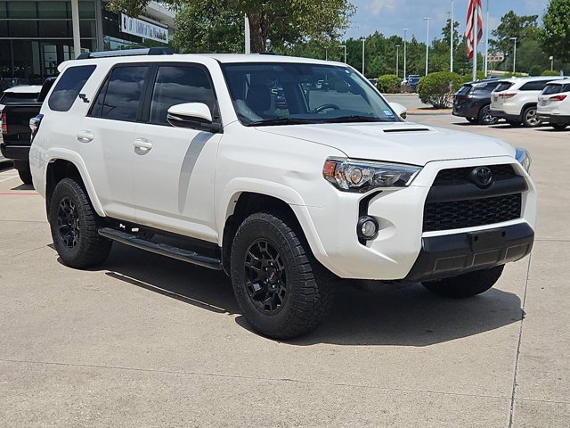 Used 2017 Toyota 4Runner TRD Off-Road Premium image 3